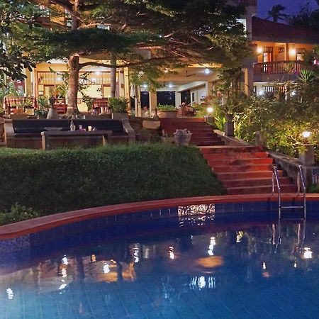 Villa Lucky Star Тангале Екстериор снимка