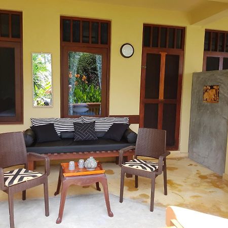 Villa Lucky Star Тангале Екстериор снимка