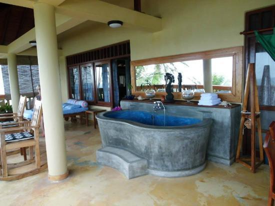 Villa Lucky Star Тангале Екстериор снимка