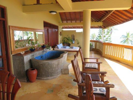 Villa Lucky Star Тангале Екстериор снимка