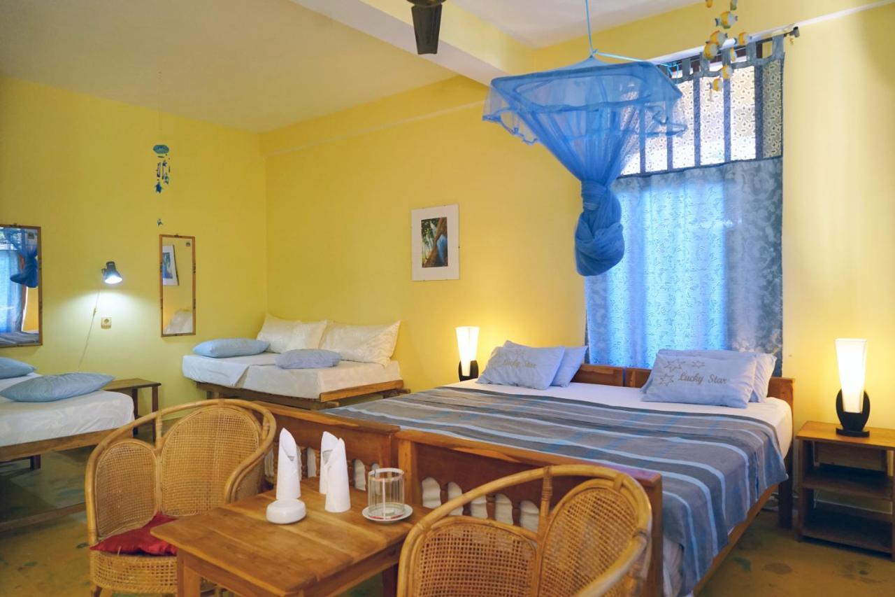 Villa Lucky Star Тангале Екстериор снимка
