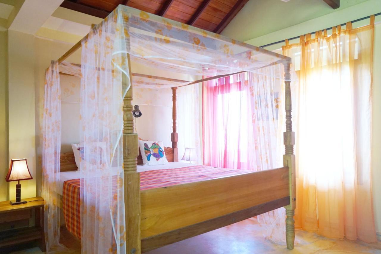 Villa Lucky Star Тангале Екстериор снимка