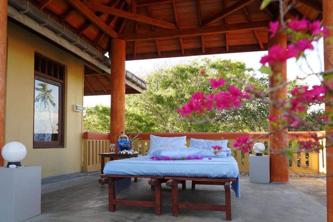 Villa Lucky Star Тангале Екстериор снимка