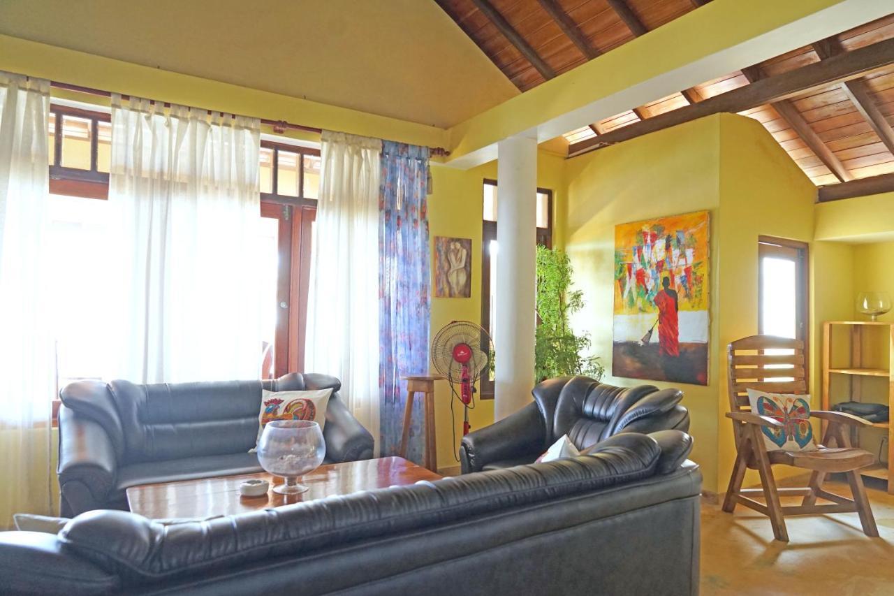Villa Lucky Star Тангале Екстериор снимка
